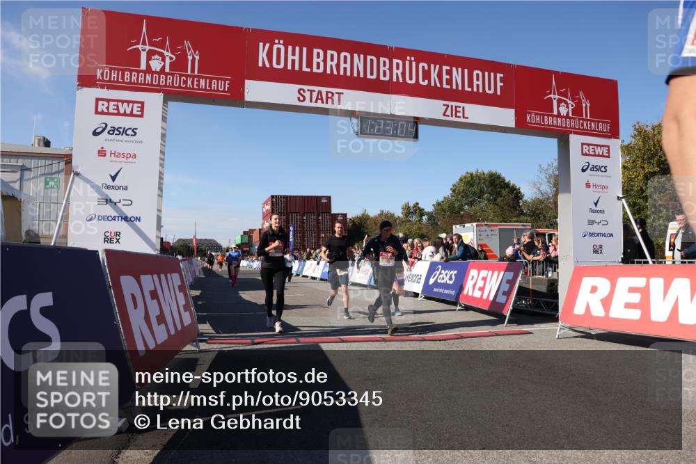 03.10.2025 - Köhlbrandbrückenlauf Lena Gebhardt http://msf.ph/oto/9053345 03.10.2025 13:23:05 Ziel 4350, 4904, 4905, 4964, 4987, 5046, 5189, 5573, 5712, 5716, 5812, 6027, 6070, 6071 meine-sportfotos.de