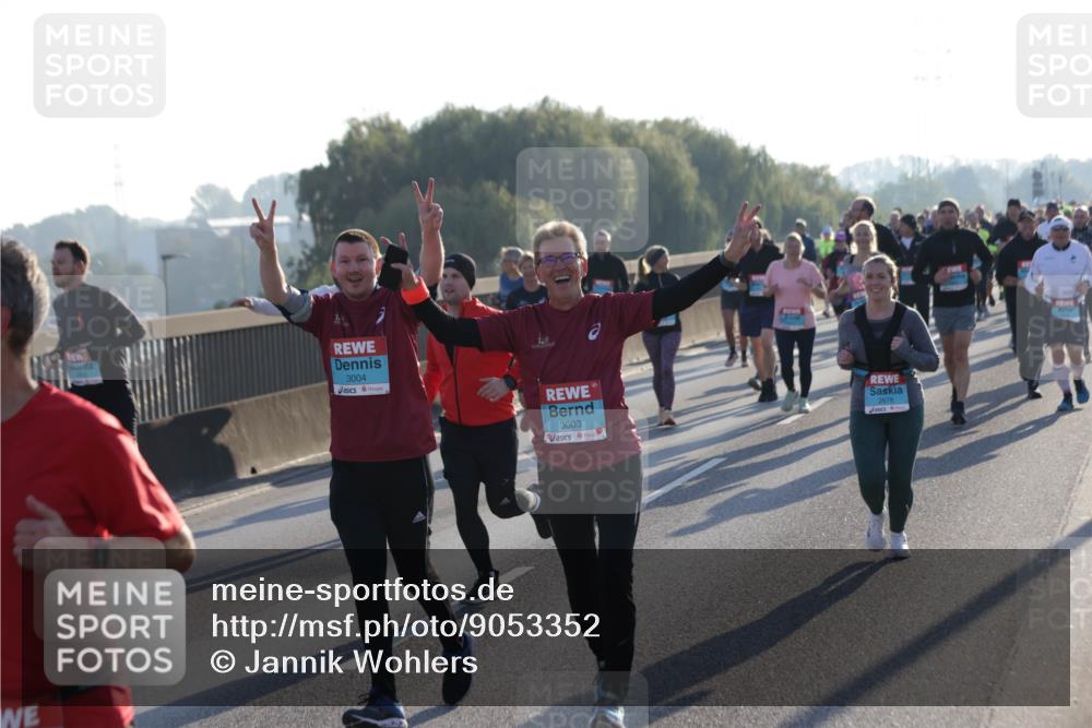 03.10.2025 - Köhlbrandbrückenlauf Jannik Wohlers http://msf.ph/oto/9053352 03.10.2025 09:19:53 Position 3 3004, 3003, 2678 meine-sportfotos.de