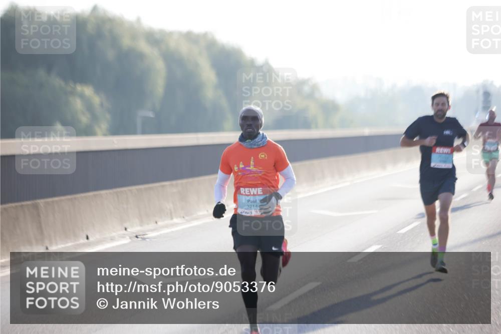 03.10.2025 - Köhlbrandbrückenlauf Jannik Wohlers http://msf.ph/oto/9053376 03.10.2025 09:10:48 Position 3 3714 meine-sportfotos.de
