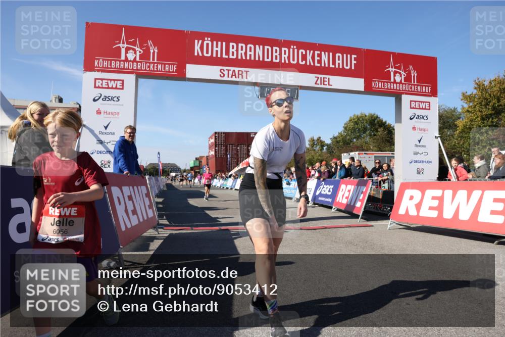 03.10.2025 - Köhlbrandbrückenlauf Lena Gebhardt http://msf.ph/oto/9053412 03.10.2025 13:06:51 Ziel 5963, 5971, 6056, 6089, 6721, 6745 meine-sportfotos.de