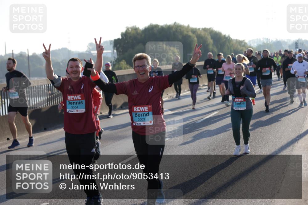 03.10.2025 - Köhlbrandbrückenlauf Jannik Wohlers http://msf.ph/oto/9053413 03.10.2025 09:19:54 Position 3 3004, 3003, 2678 meine-sportfotos.de