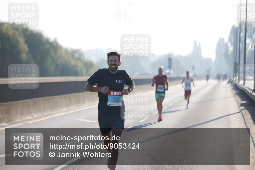 03.10.2025 - Köhlbrandbrückenlauf Jannik Wohlers http://msf.ph/oto/9053424 03.10.2025 09:10:50 Position 3 3760 meine-sportfotos.de