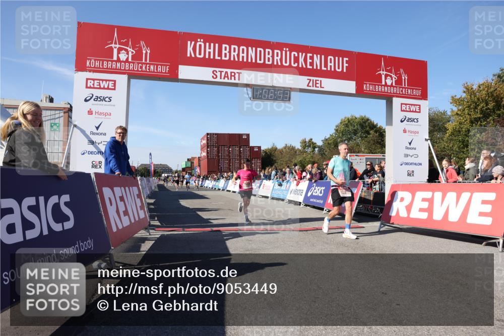 03.10.2025 - Köhlbrandbrückenlauf Lena Gebhardt http://msf.ph/oto/9053449 03.10.2025 13:06:53 Ziel 4152, 4249, 5963, 5971, 6056, 6089, 6745, 6799 meine-sportfotos.de