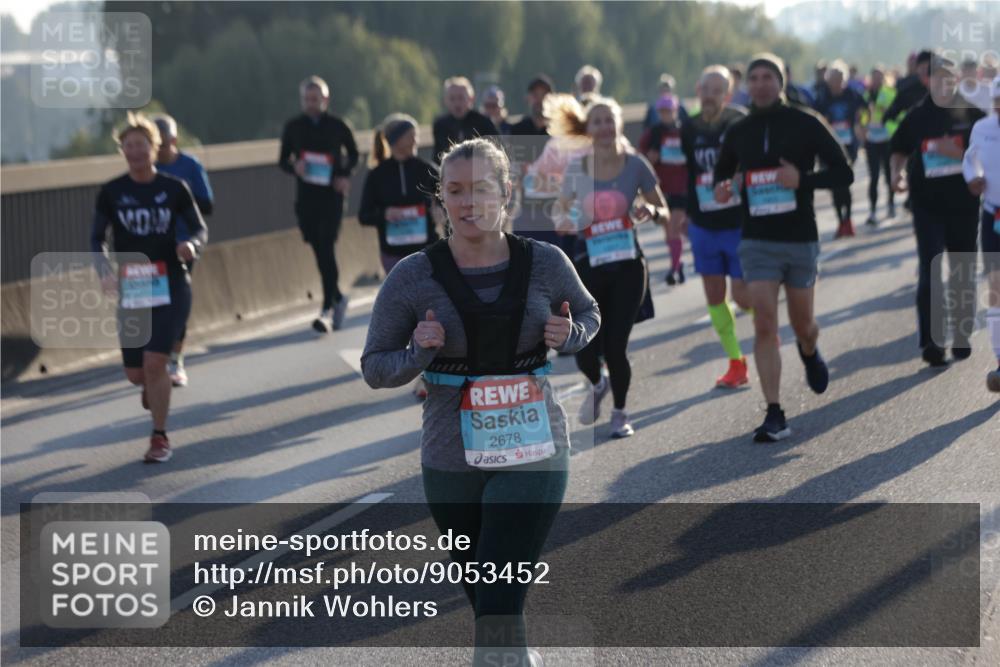 03.10.2025 - Köhlbrandbrückenlauf Jannik Wohlers http://msf.ph/oto/9053452 03.10.2025 09:19:55 Position 3 2678 meine-sportfotos.de