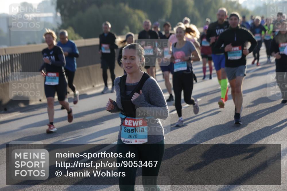 03.10.2025 - Köhlbrandbrückenlauf Jannik Wohlers http://msf.ph/oto/9053467 03.10.2025 09:19:55 Position 3 2678 meine-sportfotos.de