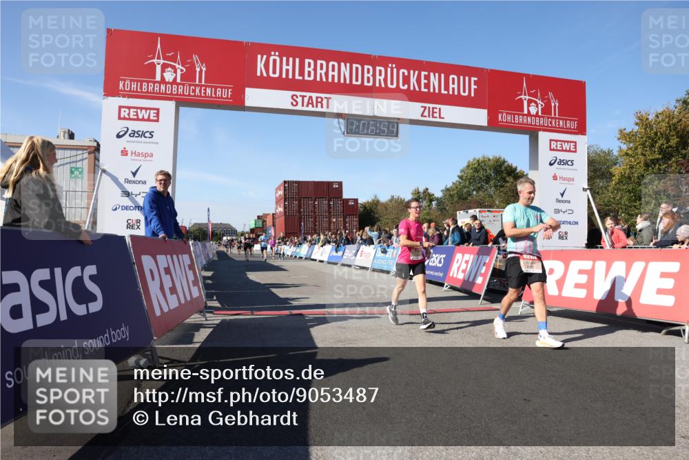 03.10.2025 - Köhlbrandbrückenlauf Lena Gebhardt http://msf.ph/oto/9053487 03.10.2025 13:06:54 Ziel 4152, 4249, 5963, 6056, 6089, 6745, 6799 meine-sportfotos.de