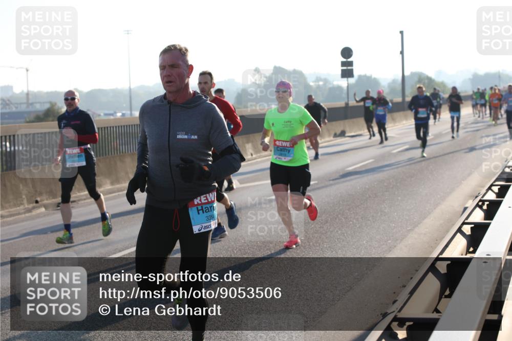 03.10.2025 - Köhlbrandbrückenlauf Lena Gebhardt http://msf.ph/oto/9053506 03.10.2025 09:16:06 Position 1 3354 meine-sportfotos.de