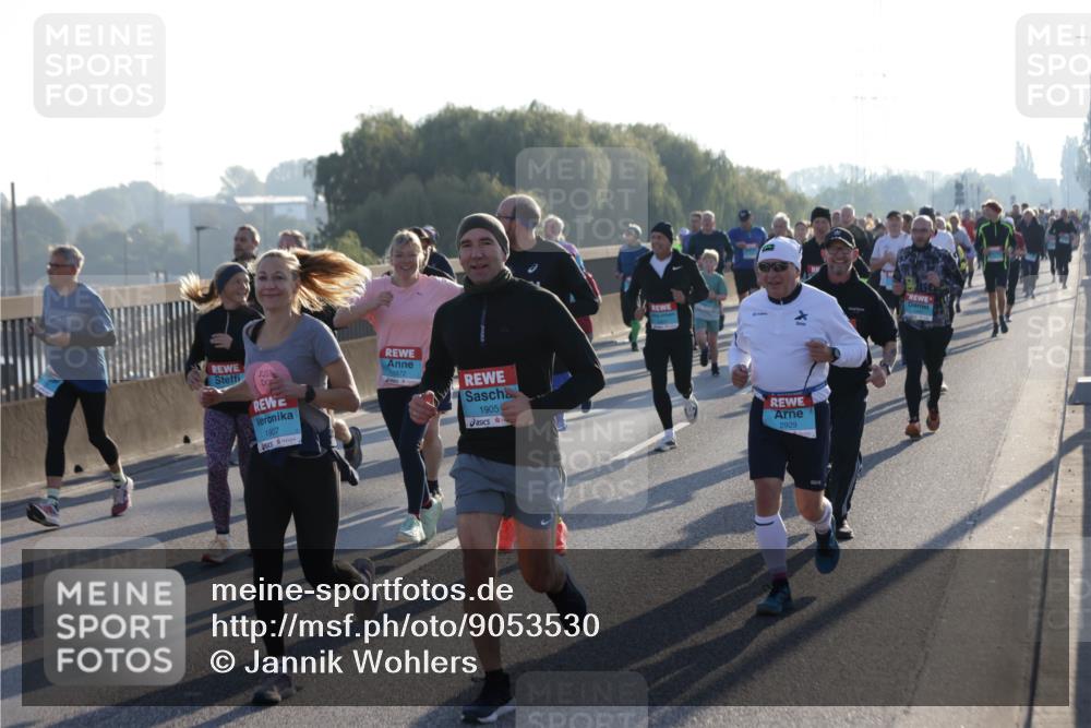 03.10.2025 - Köhlbrandbrückenlauf Jannik Wohlers http://msf.ph/oto/9053530 03.10.2025 09:19:57 Position 3 1672, 1907, 1905, 2929 meine-sportfotos.de