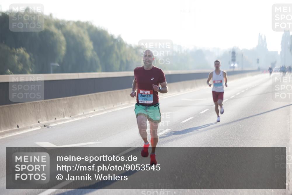 03.10.2025 - Köhlbrandbrückenlauf Jannik Wohlers http://msf.ph/oto/9053545 03.10.2025 09:10:54 Position 3 2968 meine-sportfotos.de