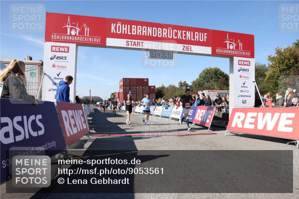 03.10.2025 - Köhlbrandbrückenlauf Lena Gebhardt http://msf.ph/oto/9053561 03.10.2025 13:06:59 Ziel 4152, 4249, 4451, 4588, 5963, 6423, 6427, 6745, 6799, 6822 meine-sportfotos.de