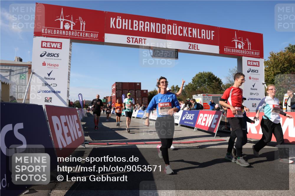 03.10.2025 - Köhlbrandbrückenlauf Lena Gebhardt http://msf.ph/oto/9053571 03.10.2025 13:23:12 Ziel 4339, 4350, 4553, 4904, 4905, 4964, 4987, 5076, 5573, 5712, 5716, 6070, 6071, 6652, 6653 meine-sportfotos.de