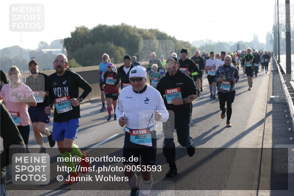 03.10.2025 - Köhlbrandbrückenlauf Jannik Wohlers http://msf.ph/oto/9053593 03.10.2025 09:19:58 Position 3 1282, 3092, 2929 meine-sportfotos.de