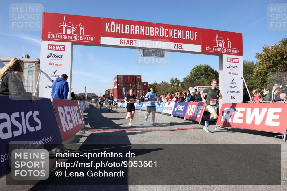 03.10.2025 - Köhlbrandbrückenlauf Lena Gebhardt http://msf.ph/oto/9053601 03.10.2025 13:06:59 Ziel 4152, 4249, 4451, 4588, 5963, 6423, 6427, 6745, 6799, 6822 meine-sportfotos.de