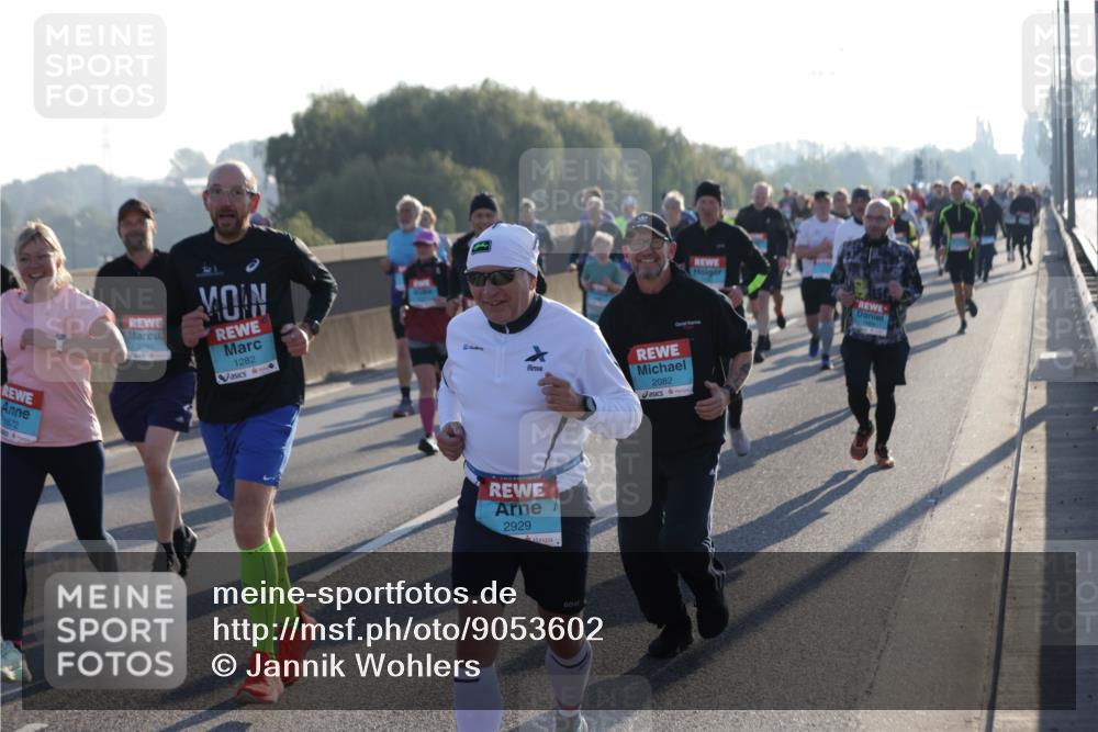 03.10.2025 - Köhlbrandbrückenlauf Jannik Wohlers http://msf.ph/oto/9053602 03.10.2025 09:19:58 Position 3 1672, 1282, 2082, 2929 meine-sportfotos.de