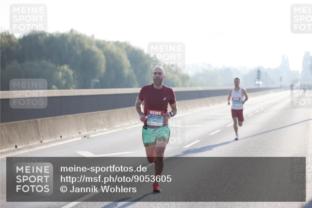 03.10.2025 - Köhlbrandbrückenlauf Jannik Wohlers http://msf.ph/oto/9053605 03.10.2025 09:10:55 Position 3 2968 meine-sportfotos.de