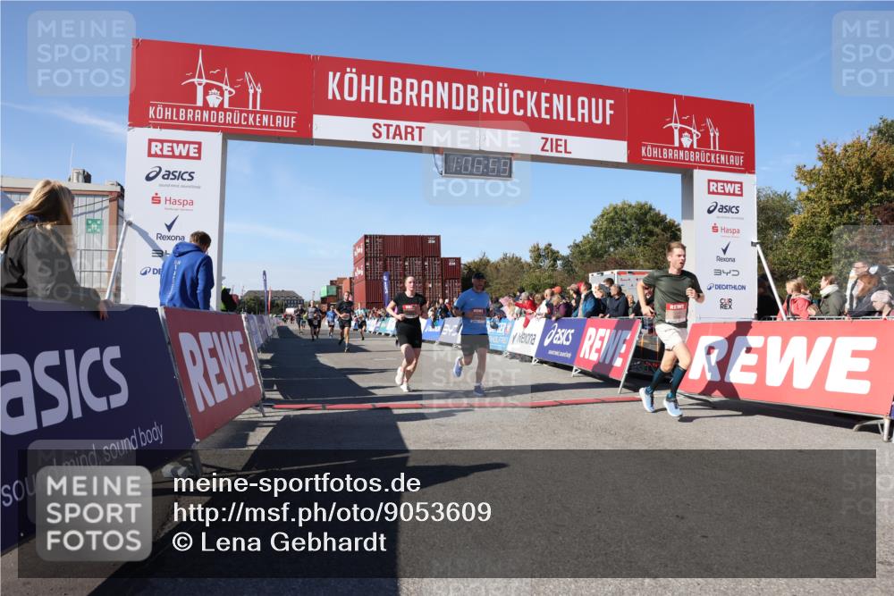 03.10.2025 - Köhlbrandbrückenlauf Lena Gebhardt http://msf.ph/oto/9053609 03.10.2025 13:06:59 Ziel 4152, 4249, 4451, 4588, 5963, 6423, 6427, 6745, 6799, 6822 meine-sportfotos.de