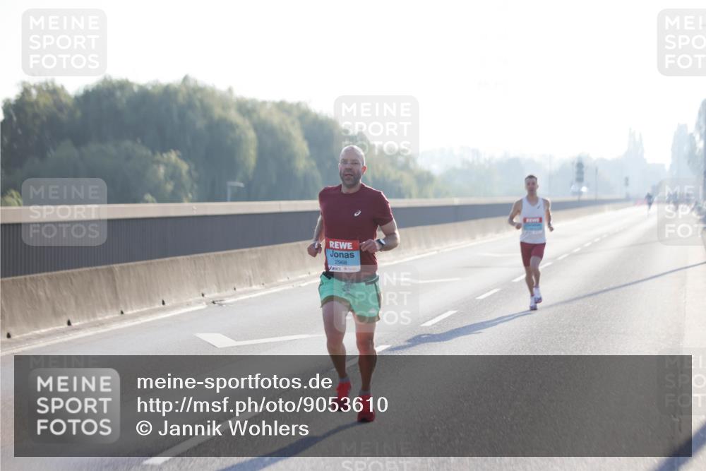 03.10.2025 - Köhlbrandbrückenlauf Jannik Wohlers http://msf.ph/oto/9053610 03.10.2025 09:10:55 Position 3 2968 meine-sportfotos.de