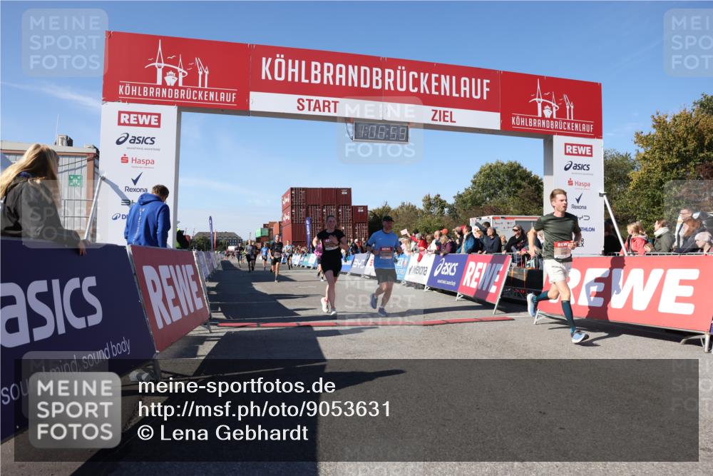 03.10.2025 - Köhlbrandbrückenlauf Lena Gebhardt http://msf.ph/oto/9053631 03.10.2025 13:07:00 Ziel 4152, 4249, 4451, 4588, 4804, 5963, 6065, 6423, 6427, 6745, 6799, 6822 meine-sportfotos.de