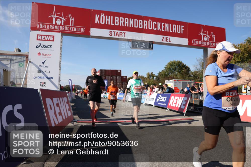 03.10.2025 - Köhlbrandbrückenlauf Lena Gebhardt http://msf.ph/oto/9053636 03.10.2025 13:23:14 Ziel 4339, 4350, 4553, 4904, 4905, 4964, 4987, 5076, 5573, 5712, 5716, 6070, 6071, 6277, 6618, 6619, 6652, 6653 meine-sportfotos.de
