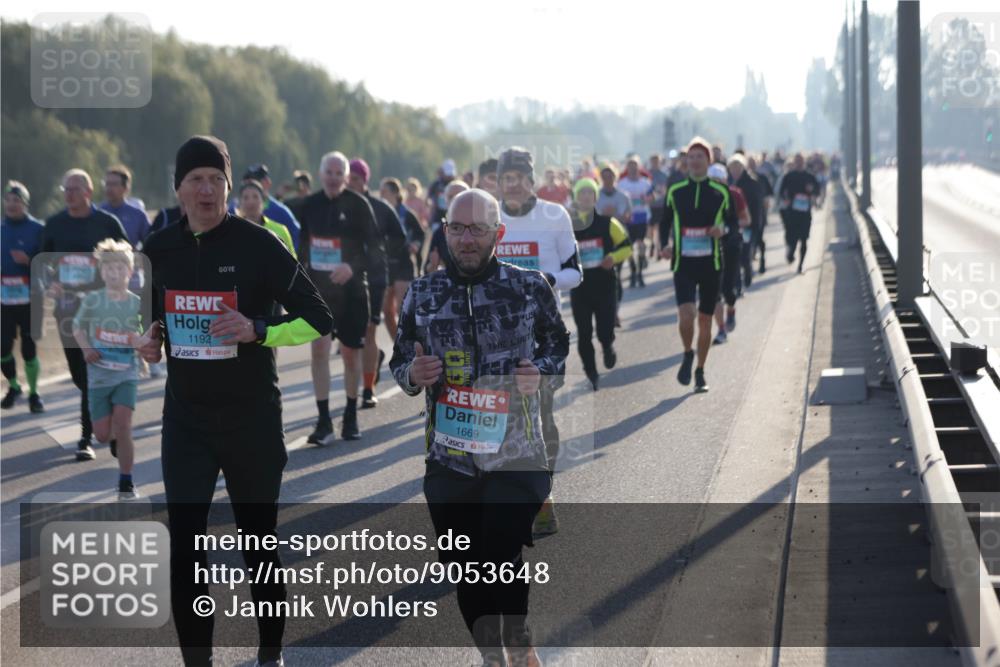 03.10.2025 - Köhlbrandbrückenlauf Jannik Wohlers http://msf.ph/oto/9053648 03.10.2025 09:20:00 Position 3 1192, 1669 meine-sportfotos.de