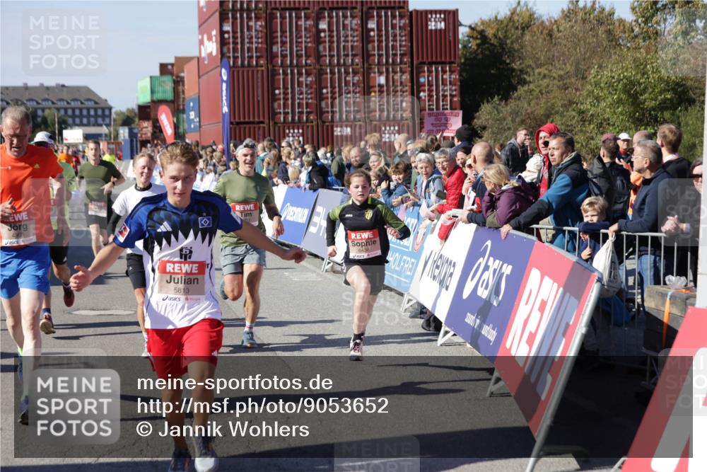 03.10.2025 - Köhlbrandbrückenlauf Jannik Wohlers http://msf.ph/oto/9053652 03.10.2025 13:09:35 Ziel 4134, 4212, 4262, 4298, 4358, 4365, 4614, 5352, 5803, 5813, 5907, 6379, 6438, 6481, 6667, 6803 meine-sportfotos.de