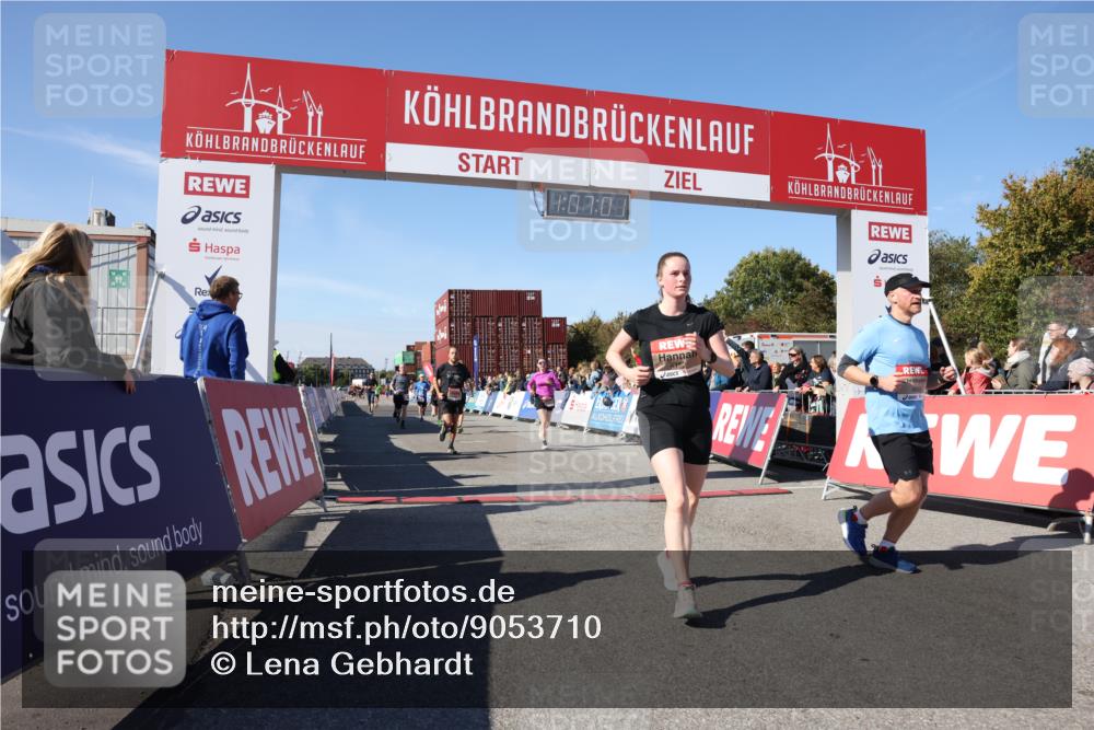 03.10.2025 - Köhlbrandbrückenlauf Lena Gebhardt http://msf.ph/oto/9053710 03.10.2025 13:07:01 Ziel 4152, 4249, 4451, 4588, 4804, 5963, 6065, 6423, 6427, 6745, 6799, 6822 meine-sportfotos.de