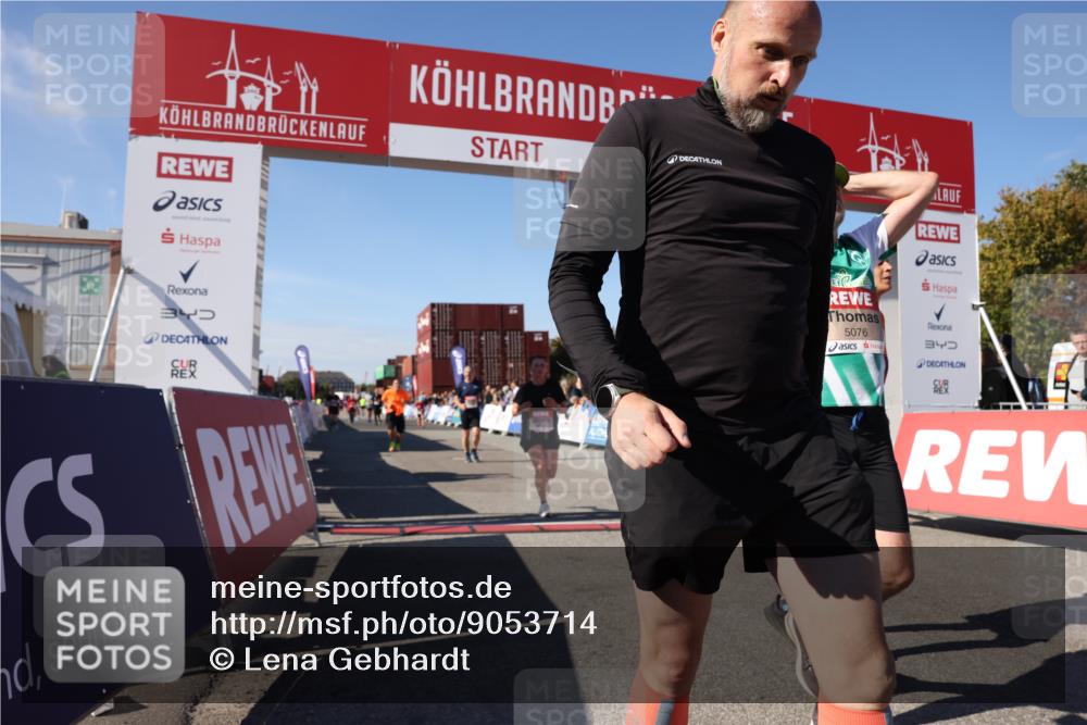03.10.2025 - Köhlbrandbrückenlauf Lena Gebhardt http://msf.ph/oto/9053714 03.10.2025 13:23:16 Ziel 4339, 4553, 4904, 4905, 4911, 5076, 5573, 5712, 5716, 6071, 6277, 6618, 6619, 6652, 6653 meine-sportfotos.de