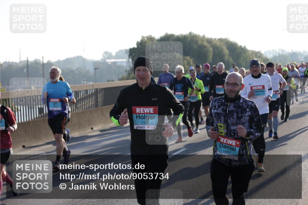03.10.2025 - Köhlbrandbrückenlauf Jannik Wohlers http://msf.ph/oto/9053734 03.10.2025 09:20:01 Position 3 1947, 1192, 1669 meine-sportfotos.de