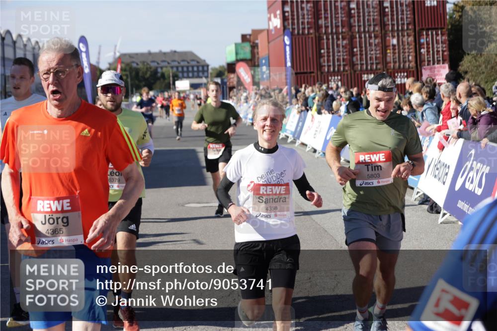 03.10.2025 - Köhlbrandbrückenlauf Jannik Wohlers http://msf.ph/oto/9053741 03.10.2025 13:09:36 Ziel 4212, 4262, 4298, 4358, 4365, 4502, 4614, 5803, 5813, 5907, 6379, 6438, 6481, 6667, 6803 meine-sportfotos.de