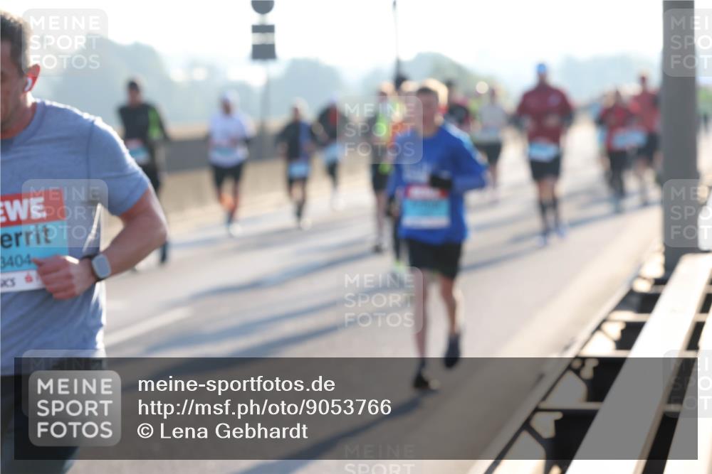 03.10.2025 - Köhlbrandbrückenlauf Lena Gebhardt http://msf.ph/oto/9053766 03.10.2025 09:16:14 Position 1 3404 meine-sportfotos.de