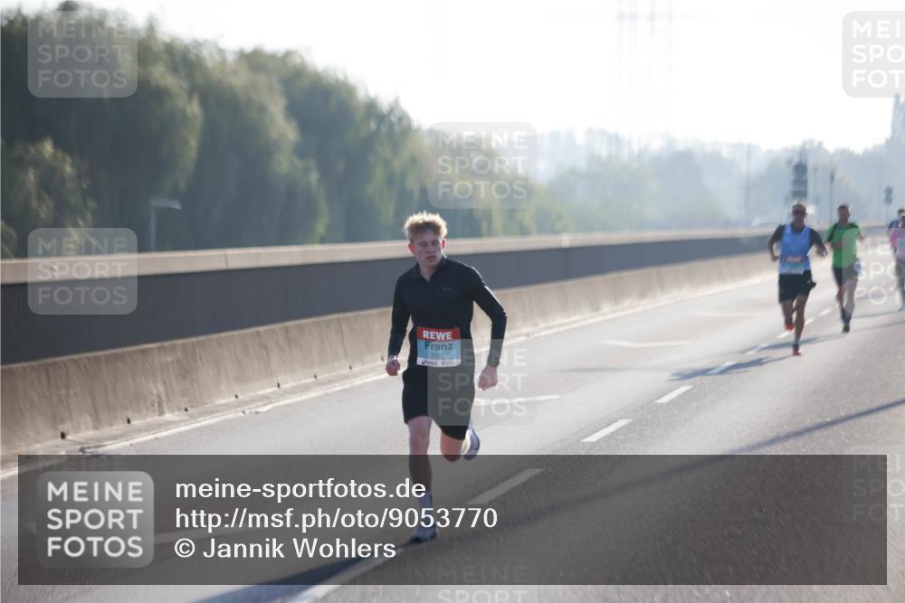 03.10.2025 - Köhlbrandbrückenlauf Jannik Wohlers http://msf.ph/oto/9053770 03.10.2025 09:11:24 Position 3 3127 meine-sportfotos.de
