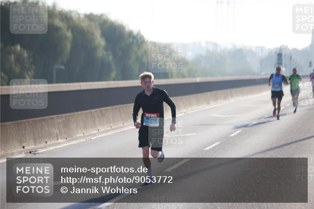 03.10.2025 - Köhlbrandbrückenlauf Jannik Wohlers http://msf.ph/oto/9053772 03.10.2025 09:11:24 Position 3 3127 meine-sportfotos.de