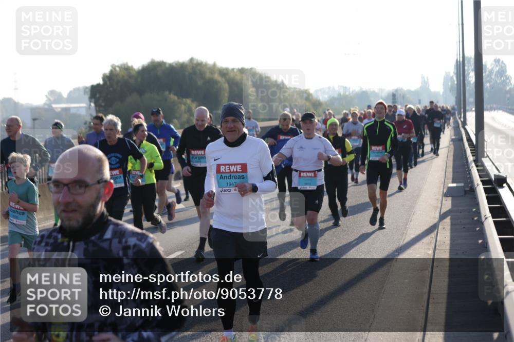 03.10.2025 - Köhlbrandbrückenlauf Jannik Wohlers http://msf.ph/oto/9053778 03.10.2025 09:20:02 Position 3 1947 meine-sportfotos.de