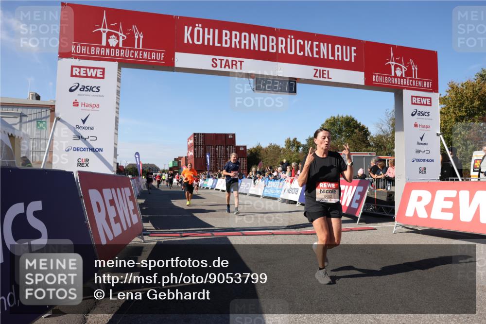 03.10.2025 - Köhlbrandbrückenlauf Lena Gebhardt http://msf.ph/oto/9053799 03.10.2025 13:23:17 Ziel 4339, 4553, 4904, 4905, 4911, 5076, 5573, 5712, 5716, 6071, 6277, 6618, 6619, 6652, 6653 meine-sportfotos.de