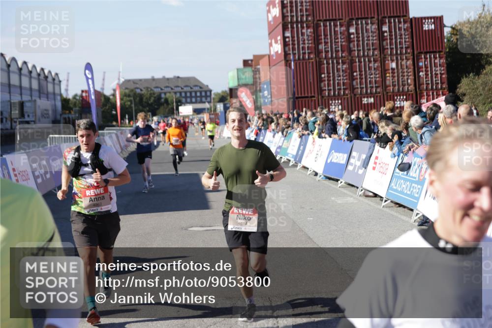 03.10.2025 - Köhlbrandbrückenlauf Jannik Wohlers http://msf.ph/oto/9053800 03.10.2025 13:09:38 Ziel 4262, 4298, 4358, 4365, 4502, 4614, 5803, 5813, 5907, 6379, 6438, 6481, 6667, 6803 meine-sportfotos.de