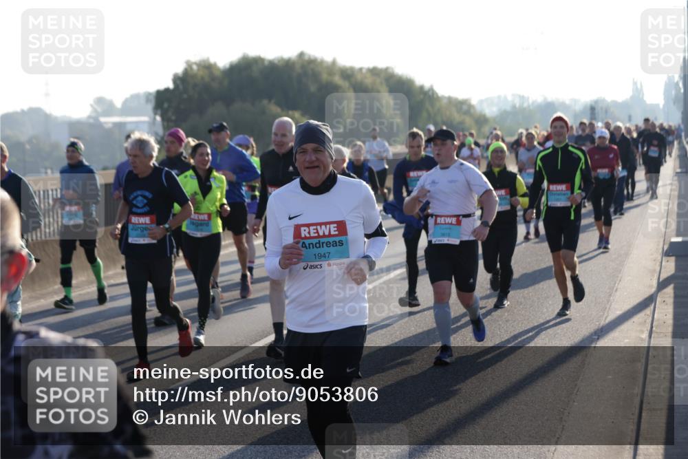 03.10.2025 - Köhlbrandbrückenlauf Jannik Wohlers http://msf.ph/oto/9053806 03.10.2025 09:20:03 Position 3 1947, 3815, 1201 meine-sportfotos.de