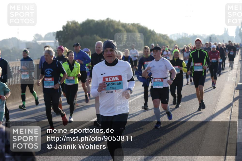 03.10.2025 - Köhlbrandbrückenlauf Jannik Wohlers http://msf.ph/oto/9053811 03.10.2025 09:20:03 Position 3 1947, 3815 meine-sportfotos.de