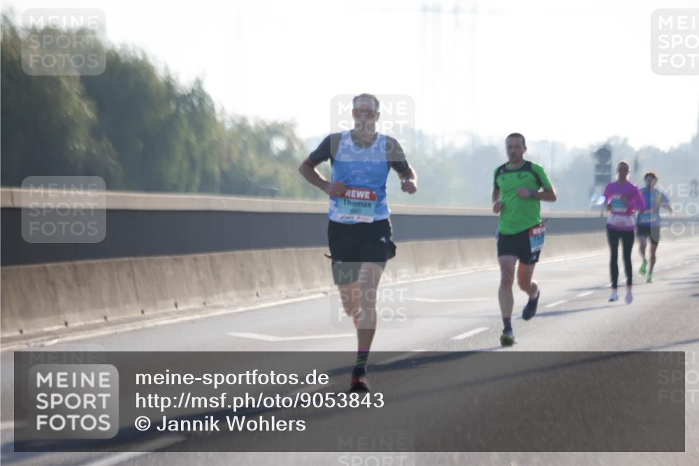 03.10.2025 - Köhlbrandbrückenlauf Jannik Wohlers http://msf.ph/oto/9053843 03.10.2025 09:11:29 Position 3 1041 meine-sportfotos.de