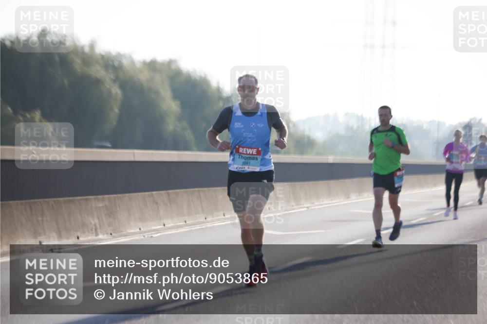 03.10.2025 - Köhlbrandbrückenlauf Jannik Wohlers http://msf.ph/oto/9053865 03.10.2025 09:11:30 Position 3 1041 meine-sportfotos.de