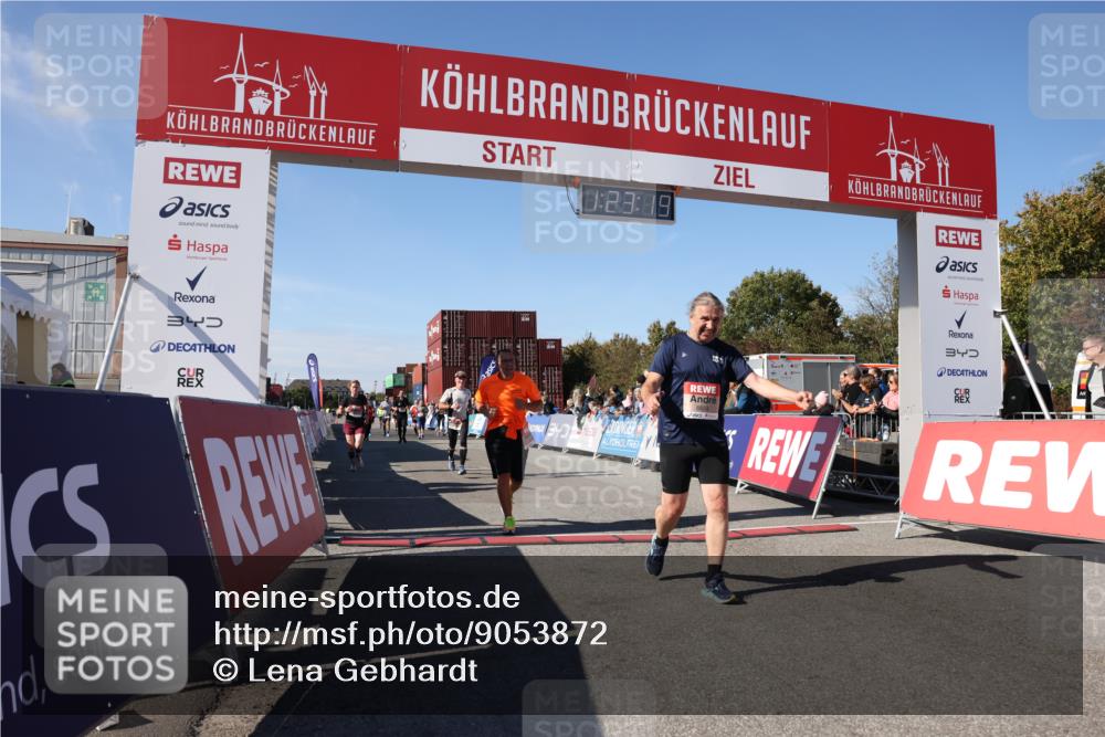 03.10.2025 - Köhlbrandbrückenlauf Lena Gebhardt http://msf.ph/oto/9053872 03.10.2025 13:23:20 Ziel 4339, 4553, 4905, 4911, 5076, 5573, 5716, 6277, 6291, 6618, 6619, 6652, 6653 meine-sportfotos.de