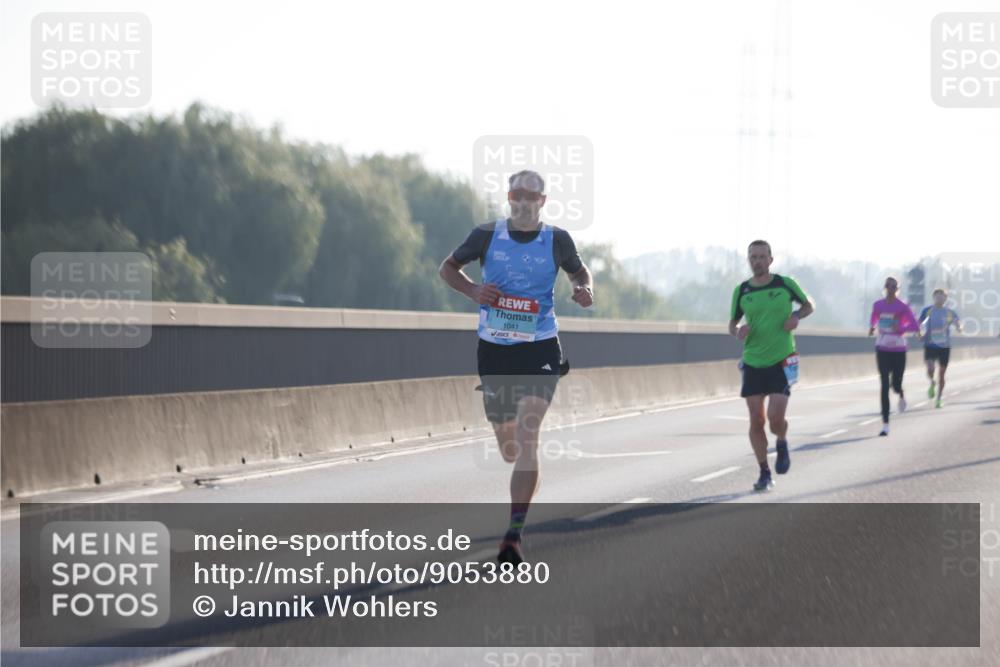03.10.2025 - Köhlbrandbrückenlauf Jannik Wohlers http://msf.ph/oto/9053880 03.10.2025 09:11:31 Position 3 36, 1041 meine-sportfotos.de