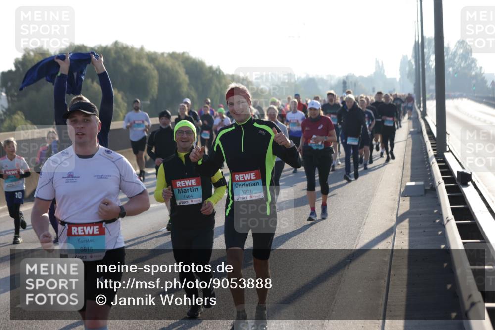 03.10.2025 - Köhlbrandbrückenlauf Jannik Wohlers http://msf.ph/oto/9053888 03.10.2025 09:20:04 Position 3 10, 3815, 1464, 1201 meine-sportfotos.de