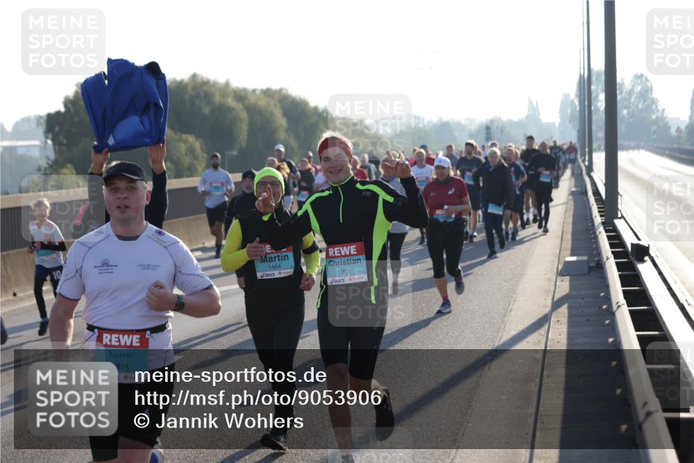 03.10.2025 - Köhlbrandbrückenlauf Jannik Wohlers http://msf.ph/oto/9053906 03.10.2025 09:20:05 Position 3 3815, 1464, 1201 meine-sportfotos.de