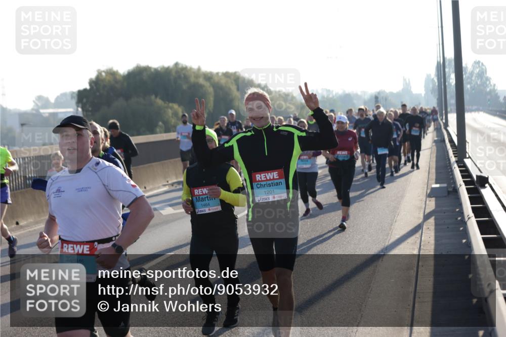 03.10.2025 - Köhlbrandbrückenlauf Jannik Wohlers http://msf.ph/oto/9053932 03.10.2025 09:20:05 Position 3 3815, 1464, 1201 meine-sportfotos.de