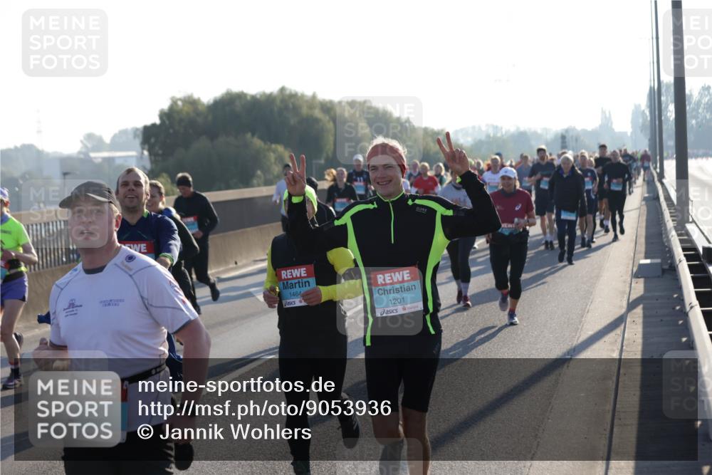 03.10.2025 - Köhlbrandbrückenlauf Jannik Wohlers http://msf.ph/oto/9053936 03.10.2025 09:20:05 Position 3 3815, 1464, 1201 meine-sportfotos.de
