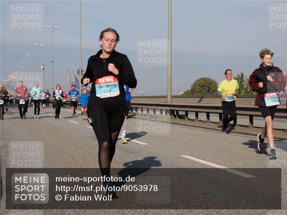 03.10.2025 - Köhlbrandbrückenlauf Fabian Wolf http://msf.ph/oto/9053978 03.10.2025 10:02:32 Position 3 3555, 3635 meine-sportfotos.de