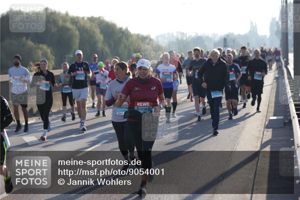 03.10.2025 - Köhlbrandbrückenlauf Jannik Wohlers http://msf.ph/oto/9054001 03.10.2025 09:20:06 Position 3 1719 meine-sportfotos.de