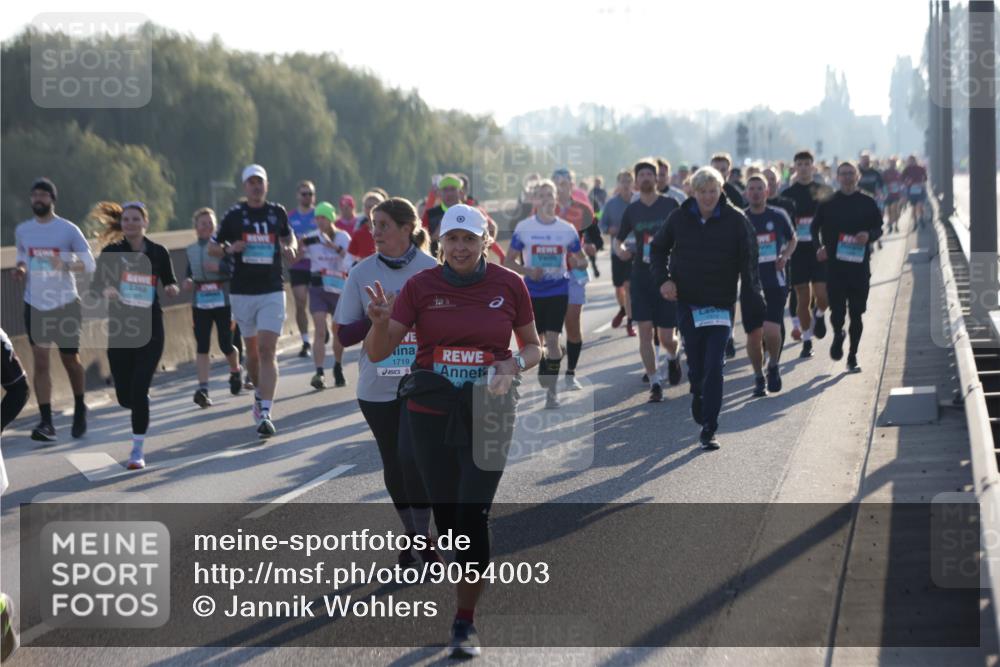 03.10.2025 - Köhlbrandbrückenlauf Jannik Wohlers http://msf.ph/oto/9054003 03.10.2025 09:20:06 Position 3 1719 meine-sportfotos.de