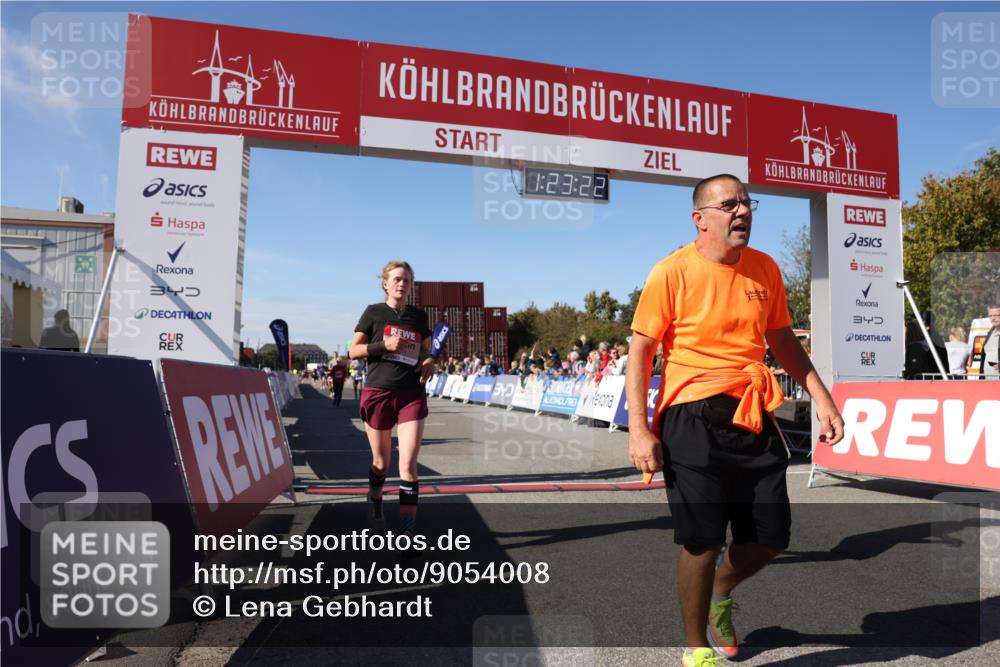 03.10.2025 - Köhlbrandbrückenlauf Lena Gebhardt http://msf.ph/oto/9054008 03.10.2025 13:23:22 Ziel 4339, 4553, 4887, 4911, 5076, 5114, 6277, 6291, 6618, 6619, 6652, 6653 meine-sportfotos.de