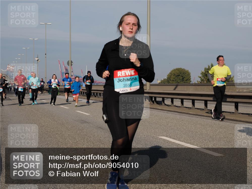 03.10.2025 - Köhlbrandbrückenlauf Fabian Wolf http://msf.ph/oto/9054010 03.10.2025 10:02:33 Position 3 3555 meine-sportfotos.de